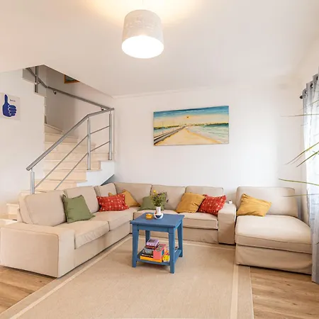 Donothing House - - Baleal