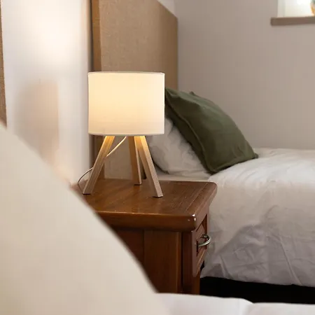 Penzion Donothing House - - Baleal Ferrel (Leiria)