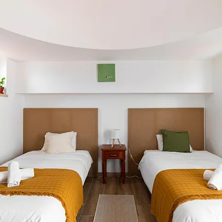 Donothing House - - Baleal Ferrel (Leiria)