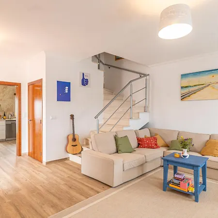 Donothing House - - Baleal Ferrel (Leiria)