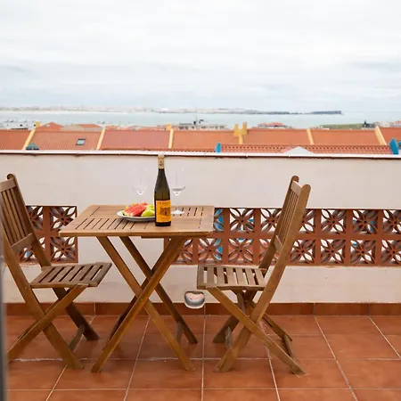 Donothing House - - Baleal Penzion Ferrel (Leiria)