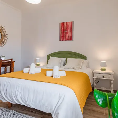 Donothing House - - Baleal Penzion Ferrel (Leiria)