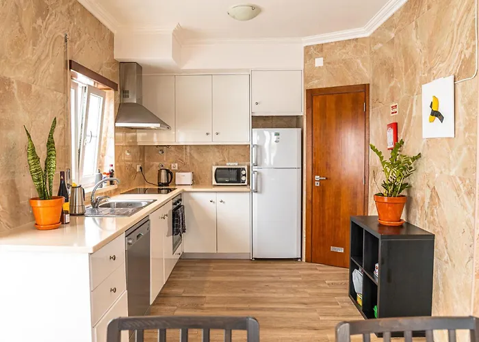 Donothing House - - Baleal Ferrel (Leiria)